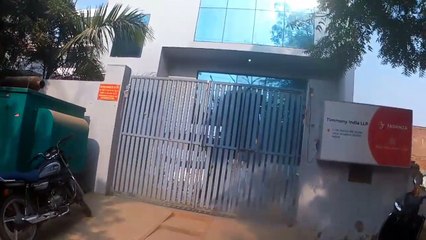 noida to jahangirpuri delhi porter parcel delivery   55km  earning