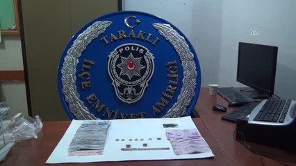 Yaşlı kadının durakta unuttuğu çantayı alan 3 kişi İstanbul'da yakalandı