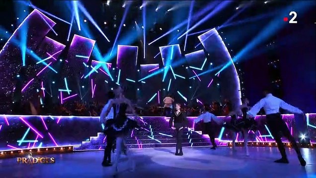 Prodiges : Faustine Bollaert émue aux larmes en pleine émission