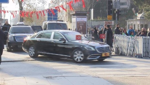 CUMHURBAŞKANI ERDOĞAN CUMA NAMAZINI DOLMABAHÇE CAMİİ'NDE KILDI
