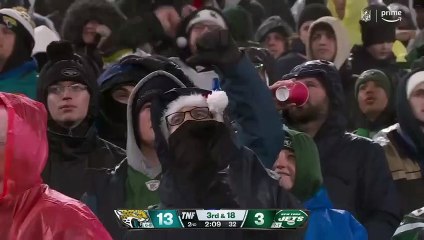 Jets crowd is fed up with Zach Wilson after 3 point half