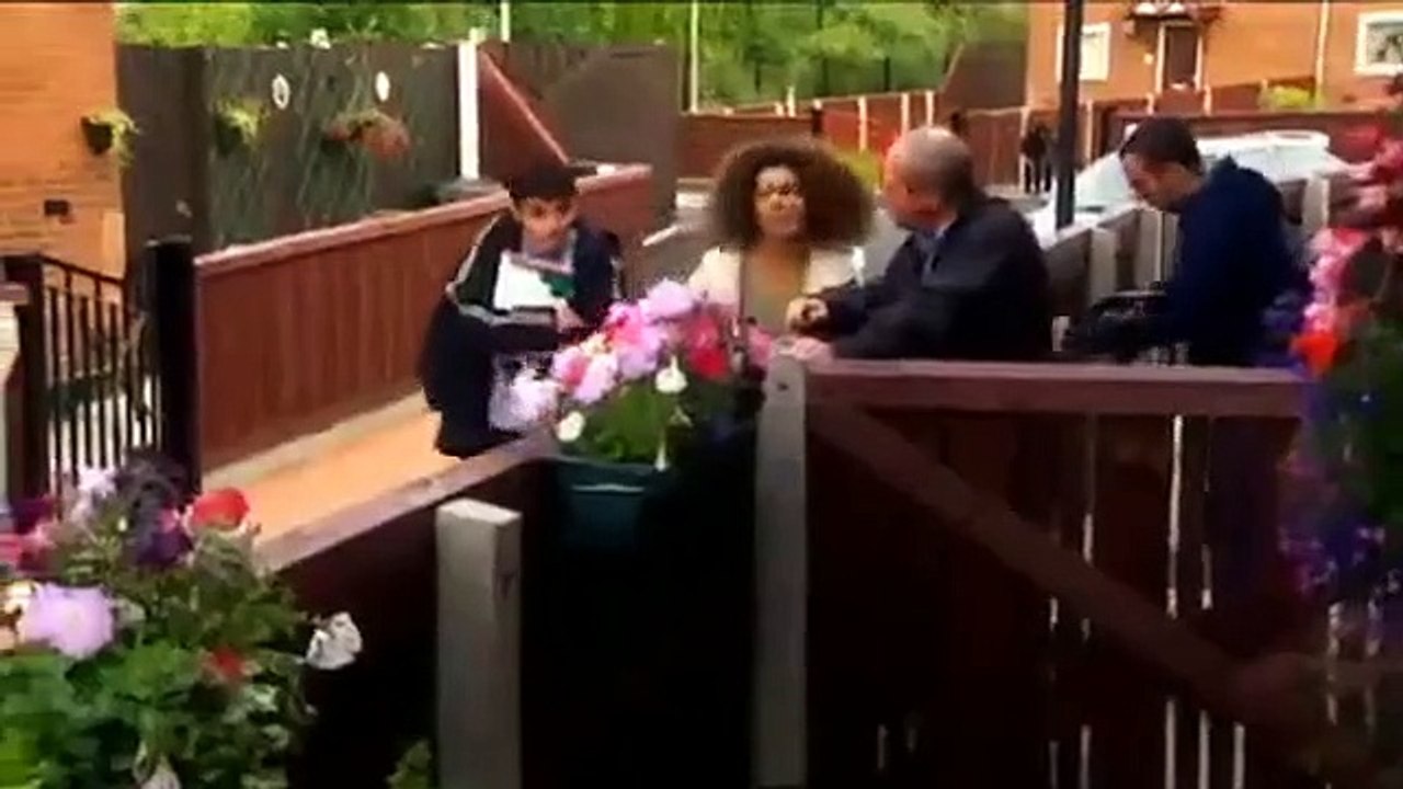 Shameless (UK) - Se2 - Ep05 - Crooks and Robbers HD Watch HD Deutsch