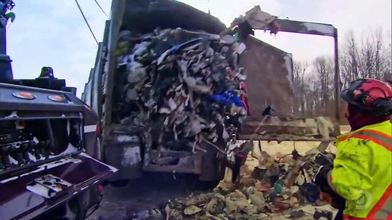 Heavy Rescue - 401 - Se5 - Ep01 - Big, Mean and Heavy HD Watch HD Deutsch