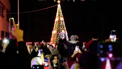 قيود السفر الإسرائيلية تفرق عائلات مسيحيي غزة في عيد الميلاد