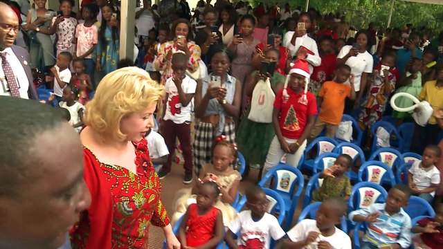 La Première Dame, Dominique Ouattara célèbre Noël avec les enfants de Côte d'Ivoire