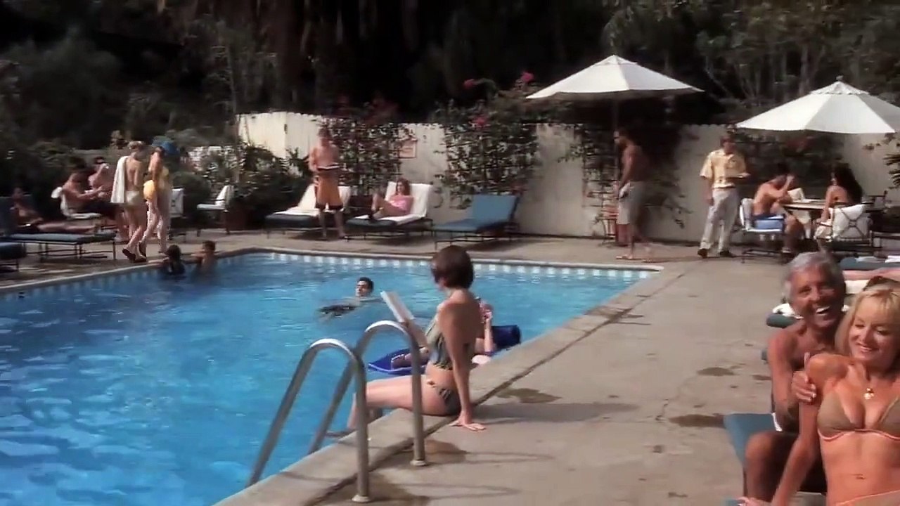 Six Feet Under - Se3 - Ep03 - The Eye Inside (AKA Another Voice) HD Watch HD Deutsch