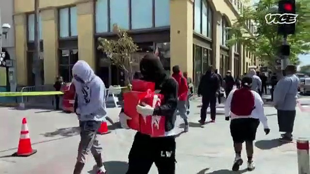 Shelter In Place With Shane Smith - Se1 - Ep0 - Tipping Point HD Watch HD Deutsch