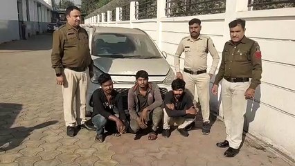 सीसीटीवी कैमरा बंद कर सर्विसिंग यार्ड से कार की चोरी