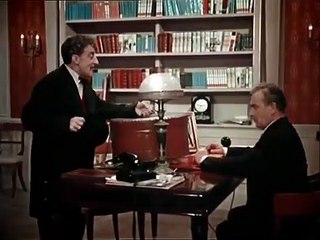 Totò e l'Editore Tiscordi: Un Viaggio nel Cinema a Colori 🎬