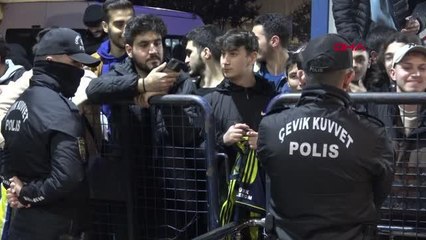 SPOR Minik taraftarlardan Jorge Jesus'a Trabzon'da sevgi gösterisi