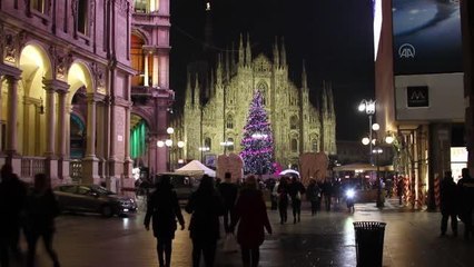 İtalya'nın Milano kentinde Noel hazırlıkları