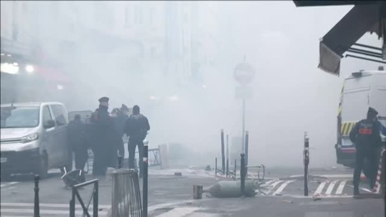 Violentos disturbios en París tras el asesinato de tres activistas kurdos