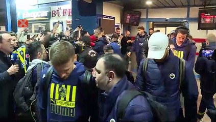 Fenerbahçe'ye, Trabzon'da coşkulu karşılama