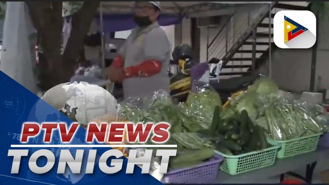 Las Piñas residents flock to Kadiwa store to buy cheaper agri products