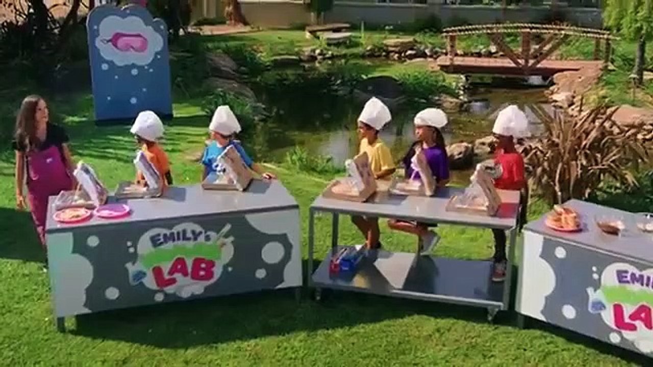 Emily's Wonder Lab Se1 Ep10 Solar Bake Off HD Watch HD Deutsch