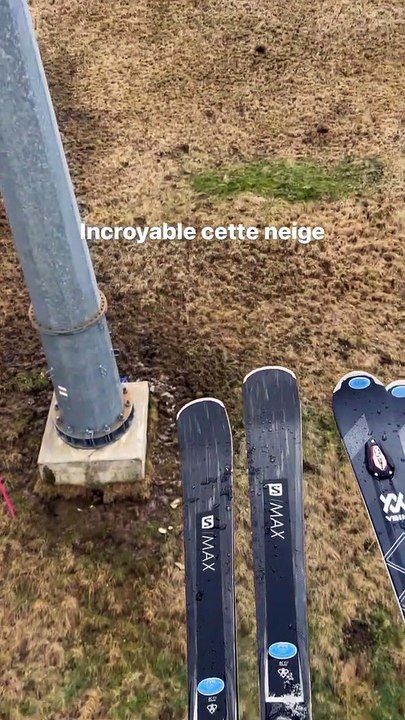 Vittoria de Savoie s'amuse du manque de neige lors de son séjour au ski