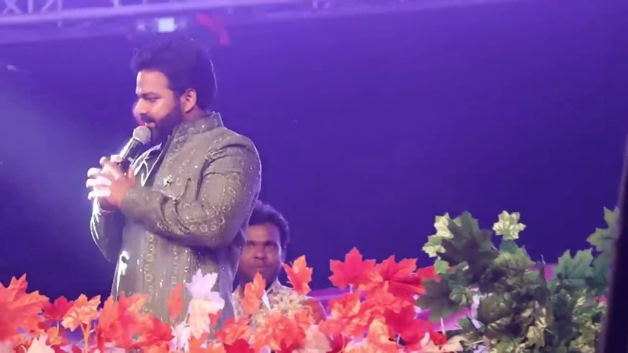#VIDEO||SUPER HIT STAGE SHOW ||PAWAN SINGH||#Pawan_Singh  के_गाते_ही_तुतुला_महोत्सव_में_बैंजो_के_तार_लोगों_ने_छुड़ा_दिया_तभी_छोटे_बाबा_गुशा