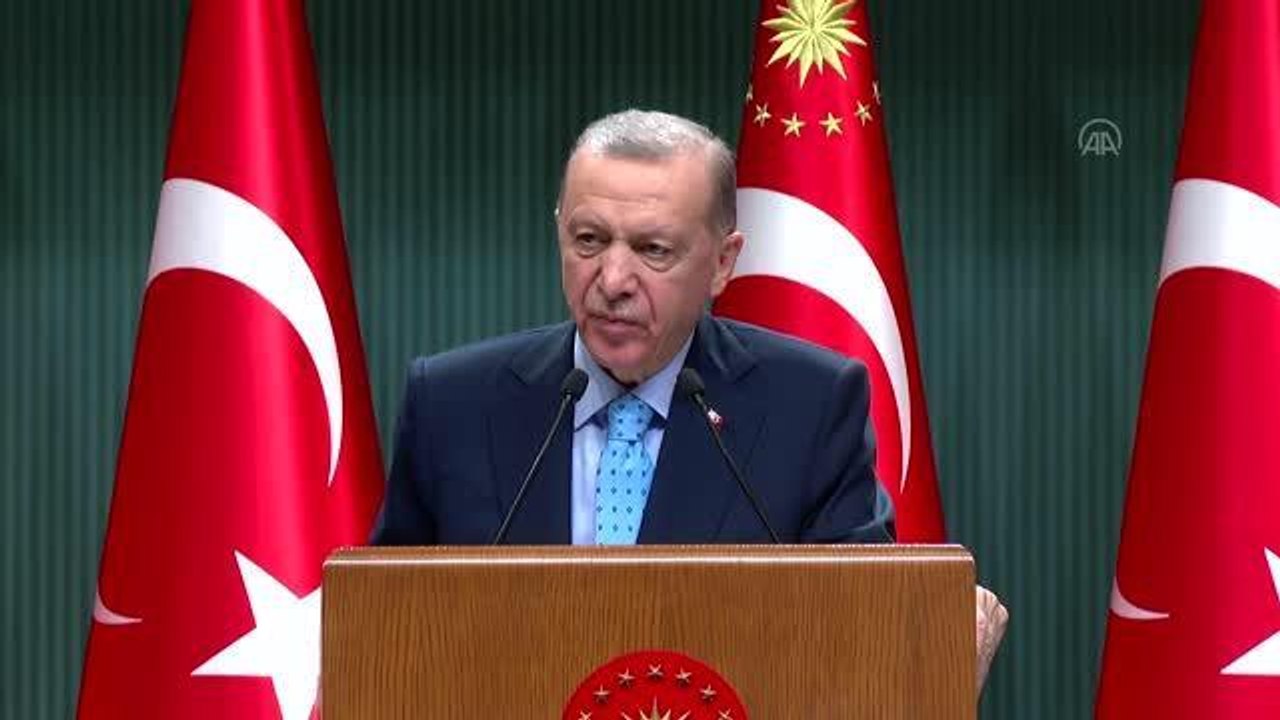 Cumhurbaşkanı Erdoğan: "Sağlıkta insanımıza en iyi hizmeti verebilmek için sağlık çalışanı sayımızı 1 milyon 358 bine çıkardık"