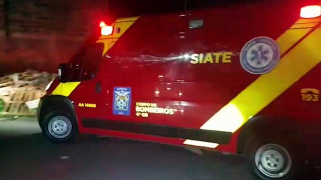 Idoso cai e sofre corte na cabeça