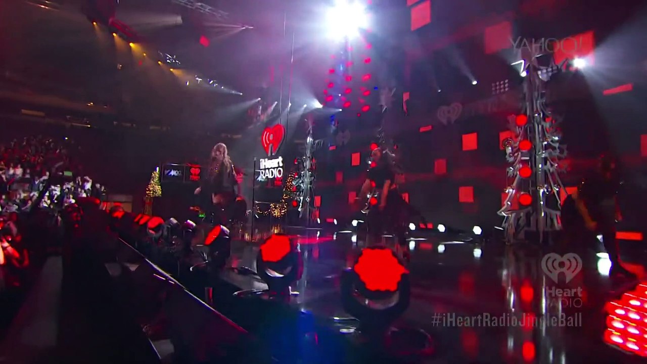 Hailee Steinfeld You're Such A & Love Myself Live iHeartRadio Jingle Ball 2015