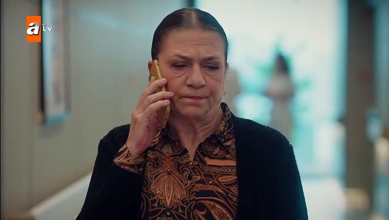 مسلسل القليل من ضوء النهار الحلقة 16 كاملة مترج...