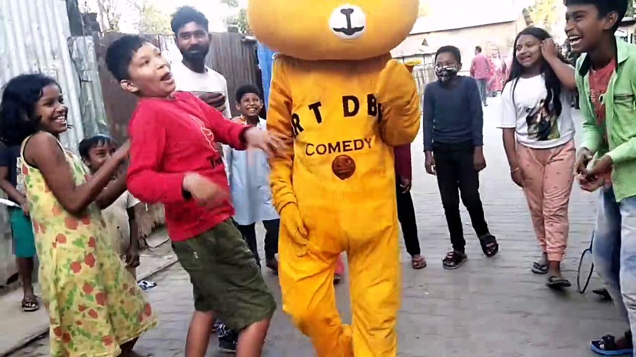 Teddy bear is bike driving with out licence