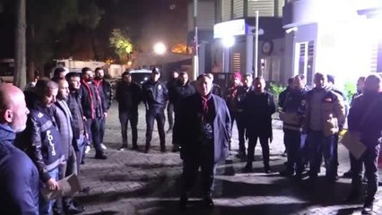 İzmir'de "şok evleri" operasyonunda 91 düzensiz göçmen yakalandı