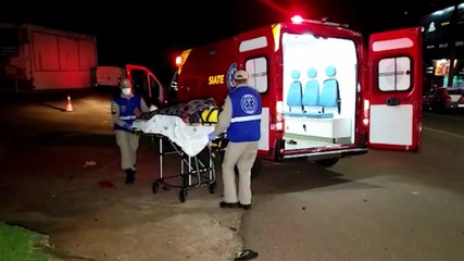 Colisão entre duas motocicletas deixa dois jovens com fratura no bairro Neva