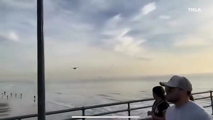 Tek motorlu uçak plaja düştü; eski belediye başkanı hayatını kaybetti! O anlar kameraya böyle yansıdı