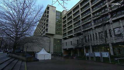 14 év szabadságvesztésre ítélték a férfit, aki késsel támadt az utasokra egy német vonaton