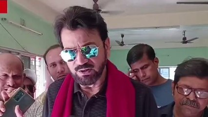 উঃ২৪পরগনাঃ দেবশ্রী রায় এখন অতীত, চিরঞ্জিত কেন ঝেড়ে ফেলতে চাইলেন