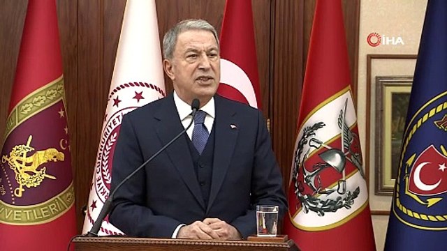 Bakan Akar'dan 2022 değerlendirmesi: 250 binden fazla kaçak geçiş engellendi; Irak ve Suriye'nin kuzeyinde 3 bin 982 teröristin etkisiz hale getirildi