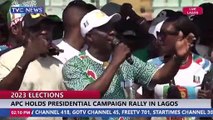 Kwam1 praises tinubu at Lagos presidential campaign