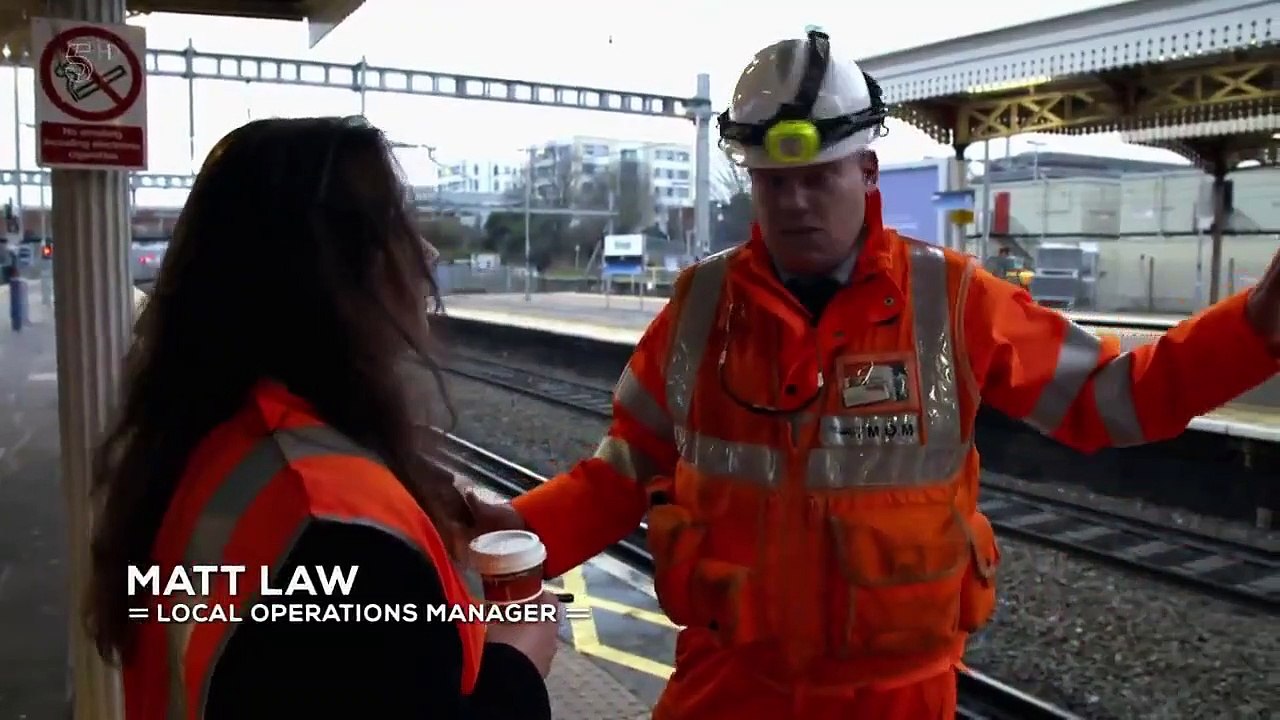 Paddington Station 24-7 - Se2 - Ep04 HD Watch HD Deutsch