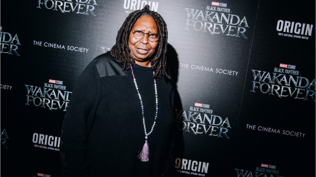 Voici - Whoopi Goldberg : malgré la polémique, l'actrice maintient ses propos concernant l'Holocauste