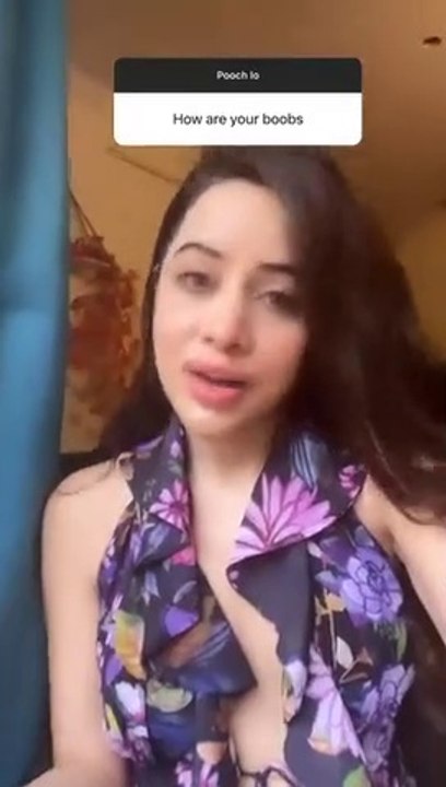 Indian Actress Honest Reply To Fan Asking Weird Questions