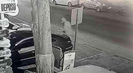 Didim Belediyesi Zabıta Müdürü Hacıfettahoğlu'nun aracına böyle zarar verdi