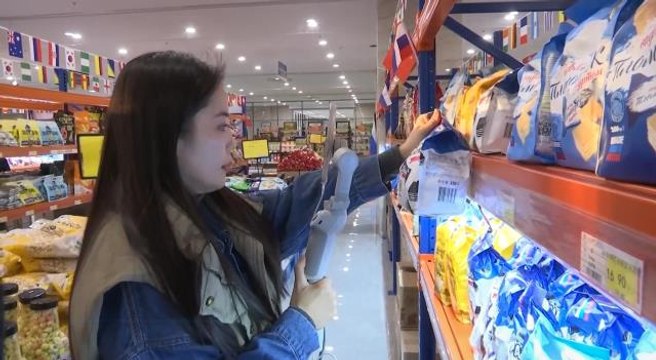 Çin'in Sınır Şehrinde Canlı Yayın Uygulamaları Sınır Ötesi E-Ticareti Artırıyor