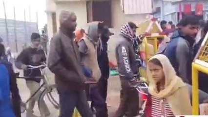 सिद्धार्थनगर: भारत नेपाल सीमा पर एसएसबी के जवानों ने किया चेकिंग मचा हडकंप