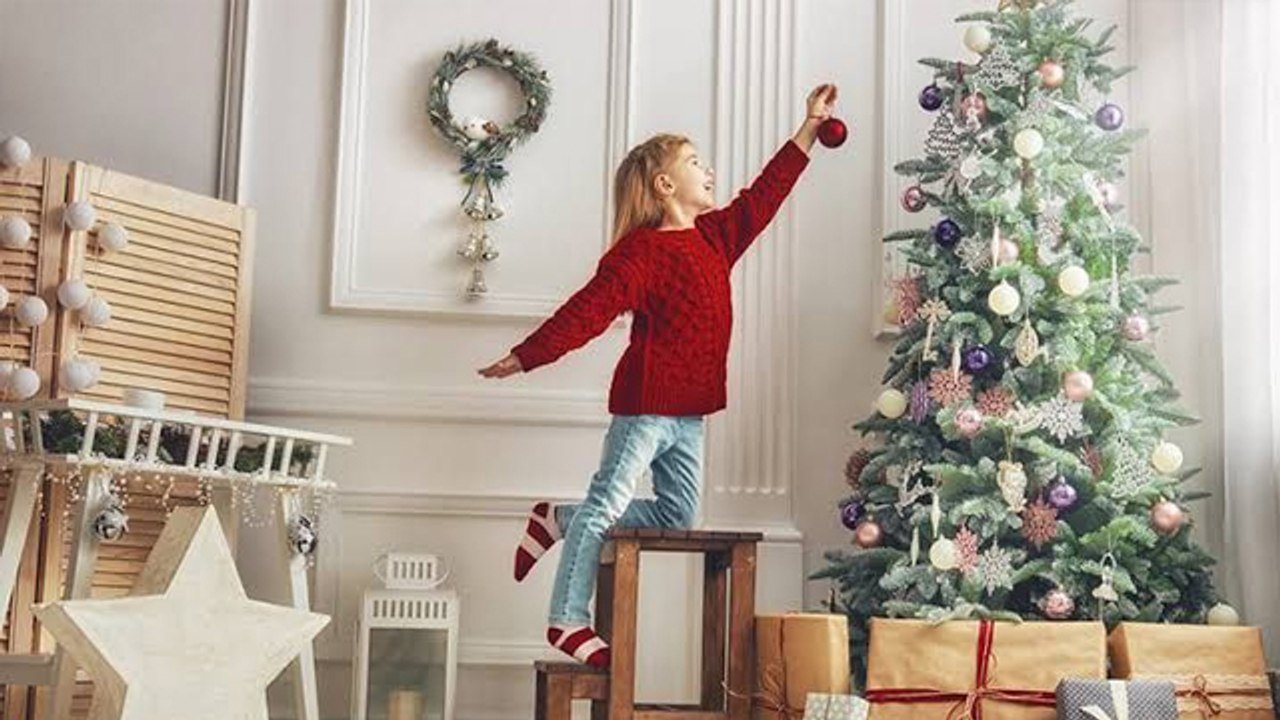 Christmas Day 2022: घर को इन home decoration Ideas se सजाए । Boldksy *Lifestyle