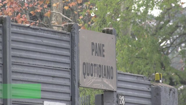 Milano, centinaia in coda da Pane Quotidiano: Superiamo 4mila pasti