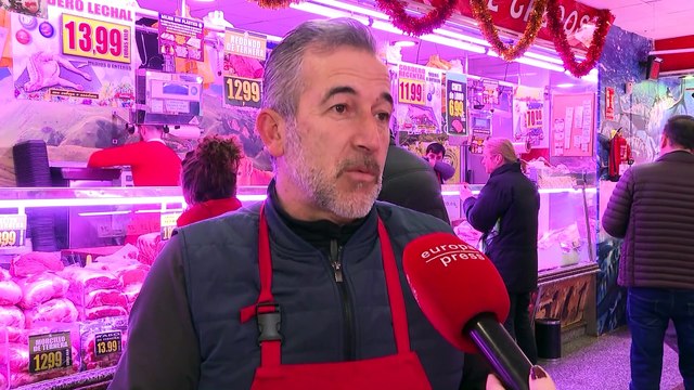 Reuniones familiares y compras de última hora en el día de Nochebuena