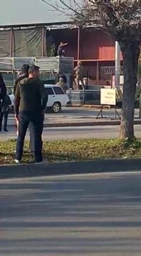 Adana'da boşanmak istemeyen uzman çavuş, karısını ve çocuğunu silahla rehin aldı