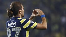 Tepkiler çığ gibi! Fenerbahçelilerin sevgilisi futbolcu, yaptığı hareketle taraftara saç baş yoldurttu