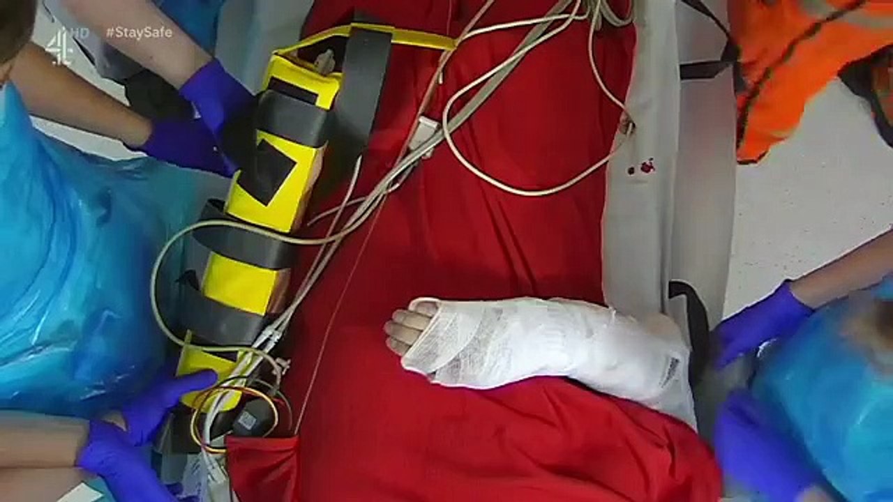 24 Hours In A $$ E - Se21 - Ep01 - Nothing Can Divide Us HD Watch HD Deutsch