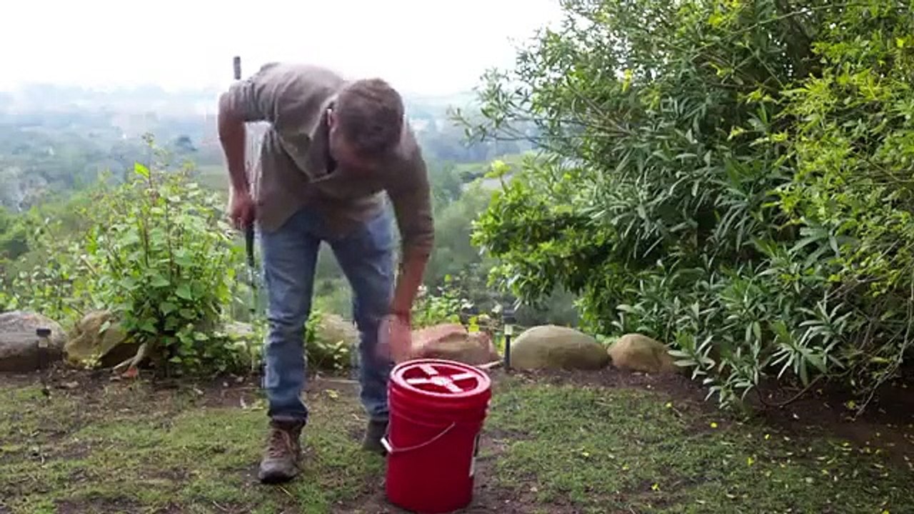 Nature's Strangest Mysteries - Solved - Se1 - Ep18 - Rattleless HD Watch HD Deutsch