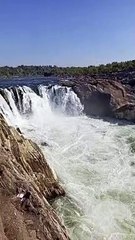 धुआंधार जलप्रपात भेड़ाघाट जबलपुर मध्य प्रदेश, मां नर्मदा नदी