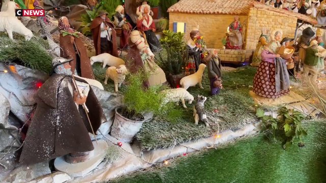 Laïcité : des sénateurs LR veulent modifier la loi de 1905 pour préserver les crèches de Noël dans les lieux publics