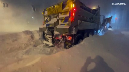Etats-Unis : une tempête hivernale d'une rare intensité balaie le pays, des records de froid battus