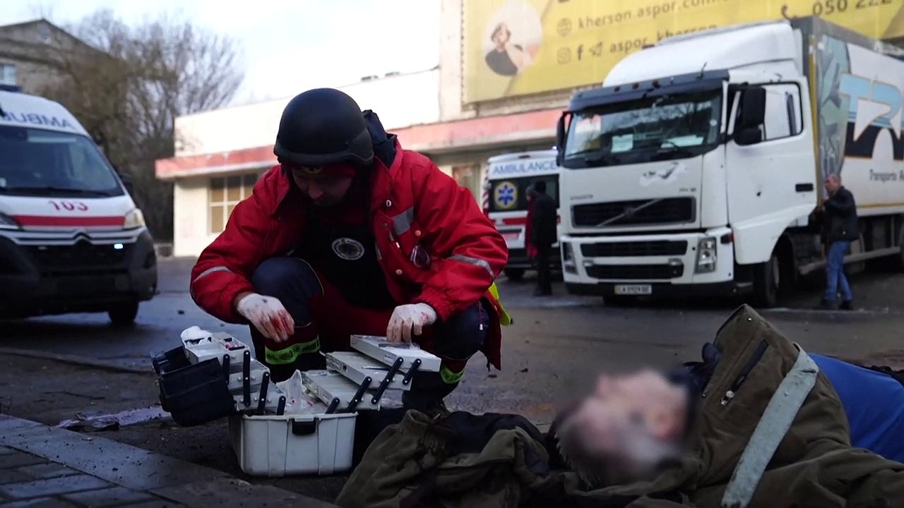 Ukraine: Tote bei Angriff auf Cherson - Selenskyj ruft zum Durchhalten auf